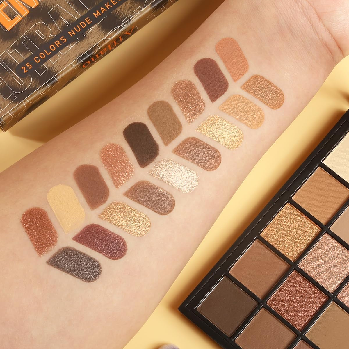 Nude Neutral Eyeshadow Palette, 25 Colours Matte Shimmer Brown Gold Dark Eyeshadow Palette, Highly Pigment Smokey Natural Eye Shadow Makeup, Long Lasting Blendable Waterproof for Daily Festival